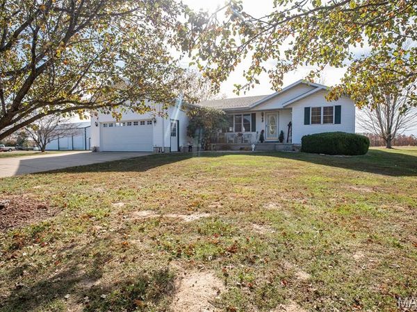 203 W Lehnhoff Drive, Belle, MO 65013