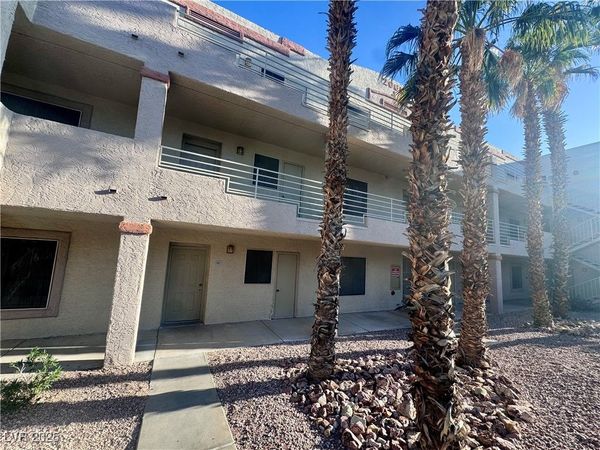 2064 Mesquite Lane , Unit 102, Laughlin, NV 89029