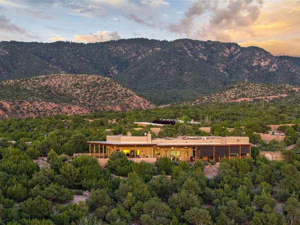 3 Heather Lane, Santa Fe, NM 87506