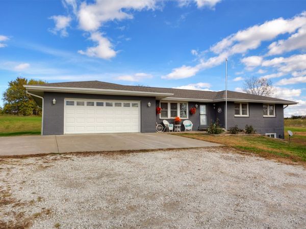 15799 Bear Creek Road, Earlham, IA 50072