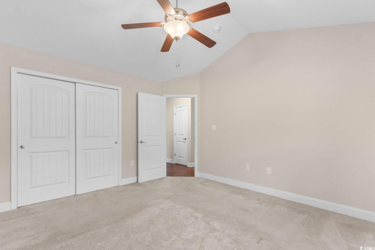 221 Avery Dr. Photo 16