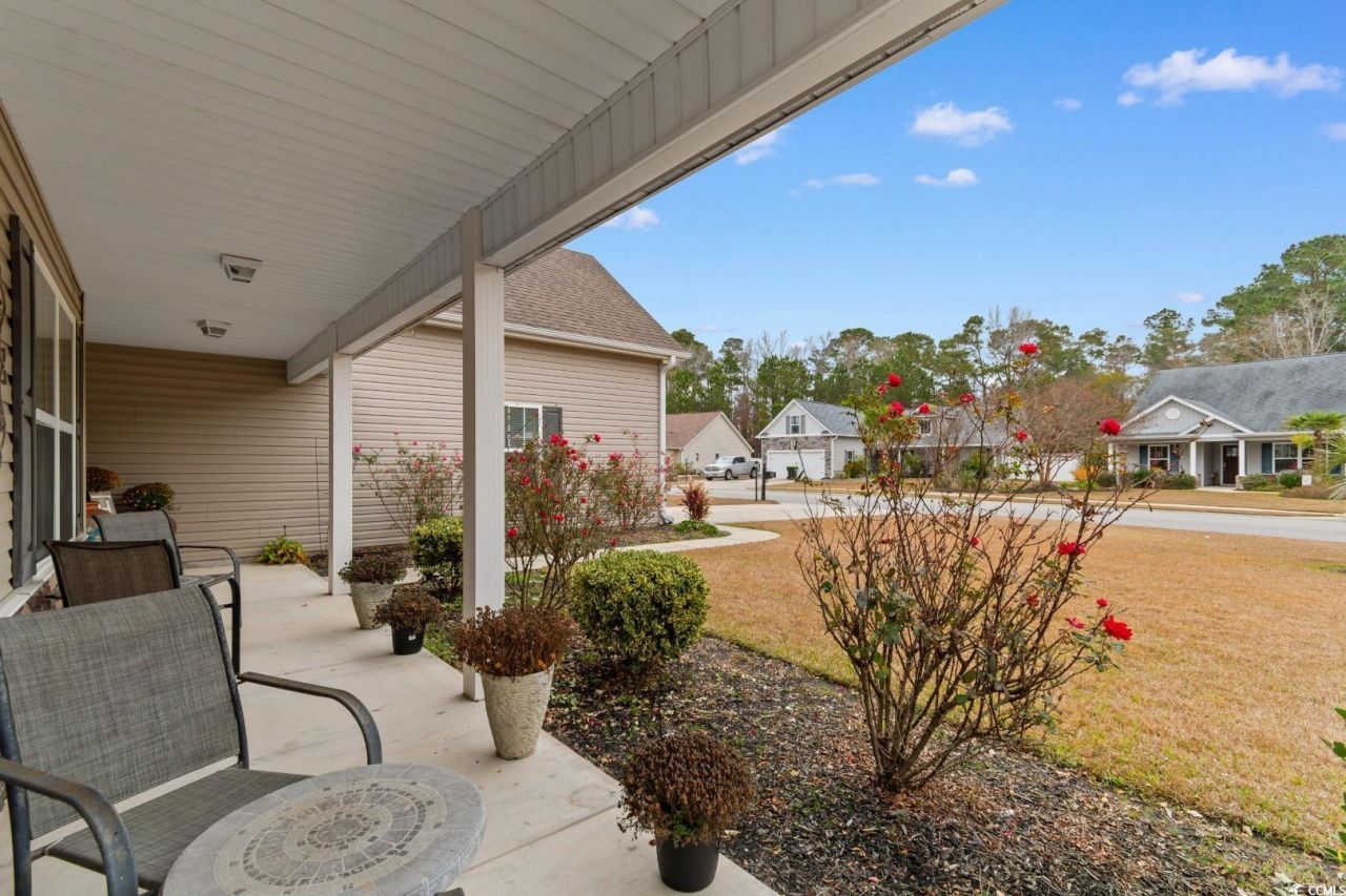 221 Avery Dr. Photo 28