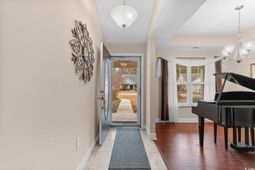 221 Avery Dr. photo 4