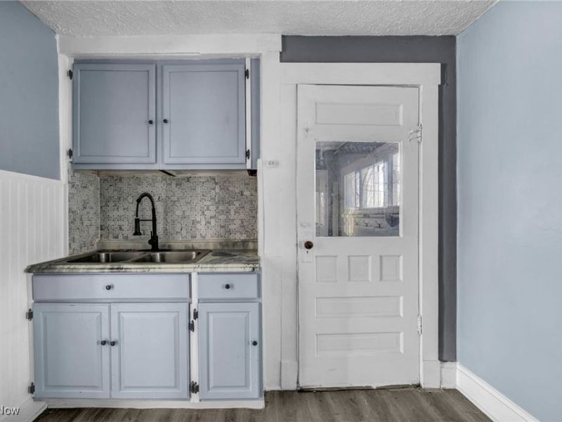 14208 Jenne Avenue, Cleveland, OH 44110 Photo 11