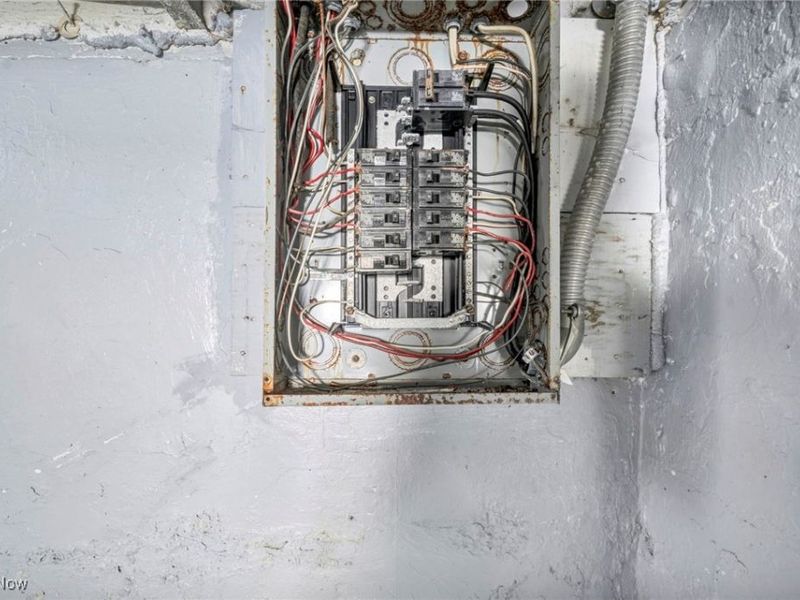 14208 Jenne Avenue, Cleveland, OH 44110 Photo 29