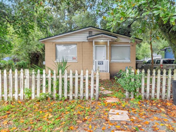 5813 DOEBOY Street, Jacksonville, FL 32208