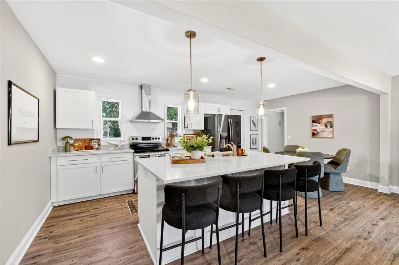 712 Longfellow Road Photo 13