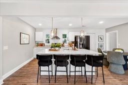 712 Longfellow Road photo 4