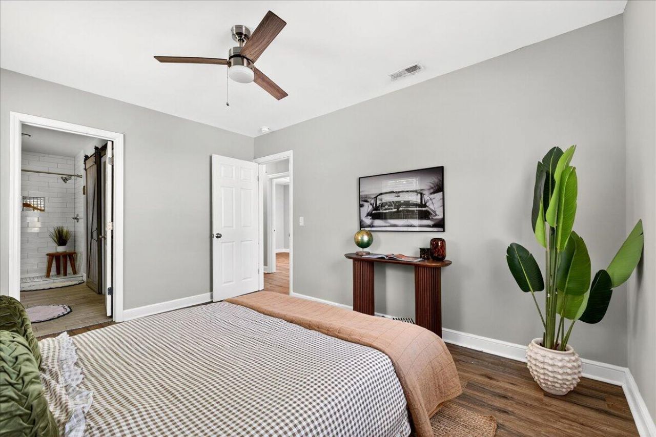 712 Longfellow Road Photo 25