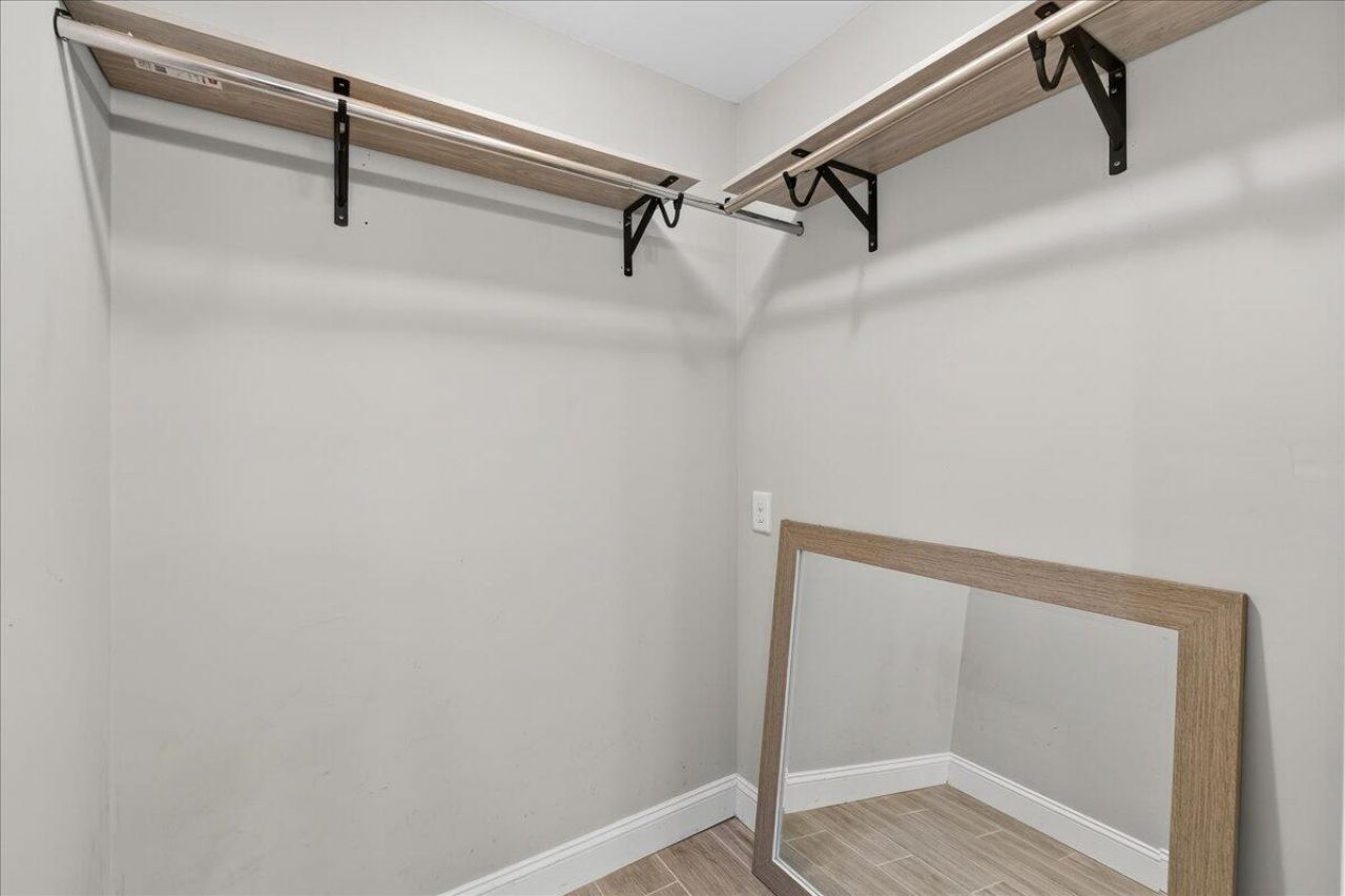 712 Longfellow Road Photo 27