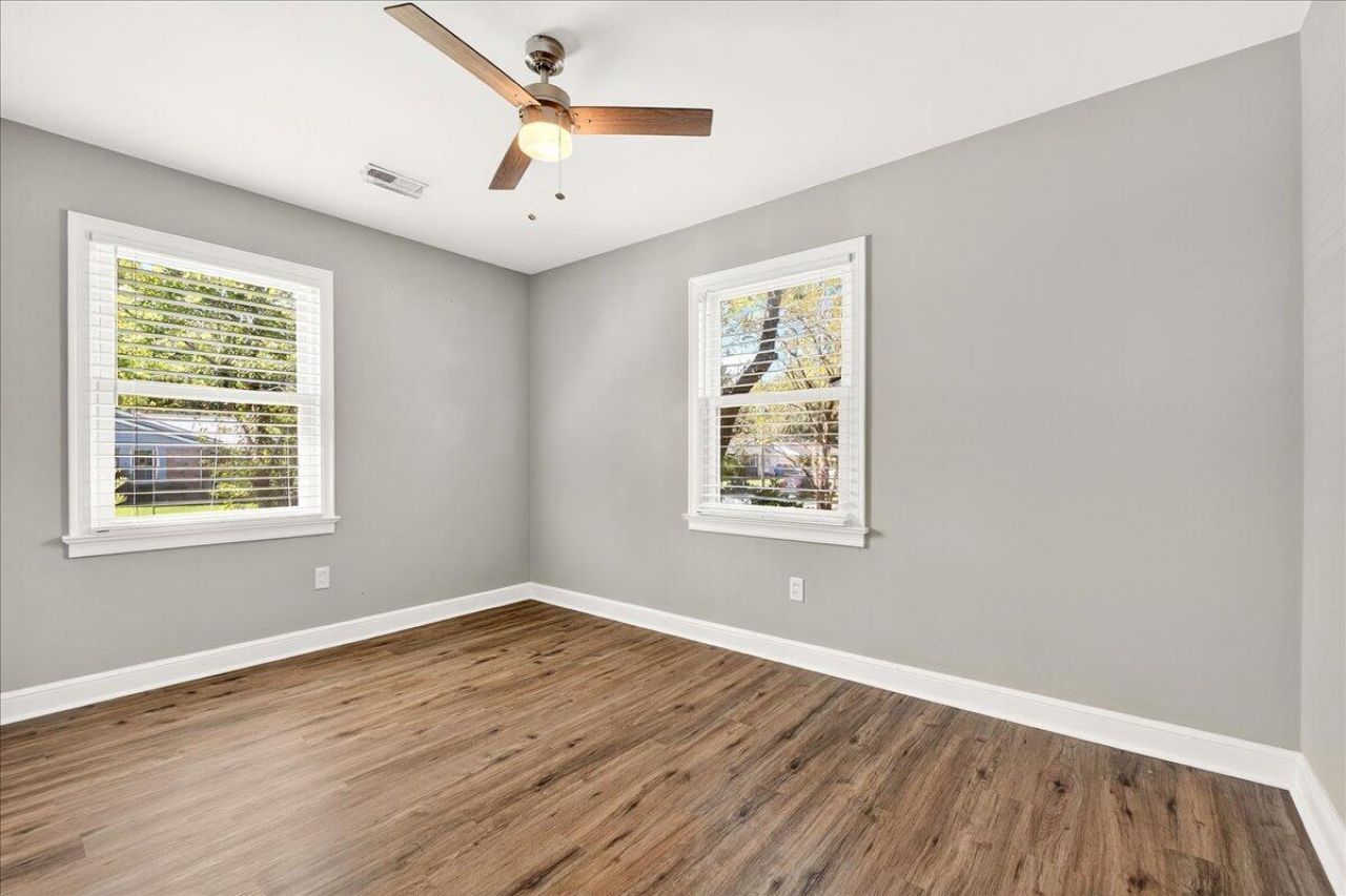 712 Longfellow Road Photo 29