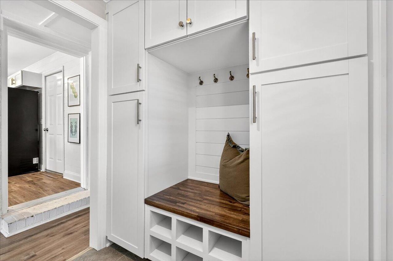 712 Longfellow Road Photo 5