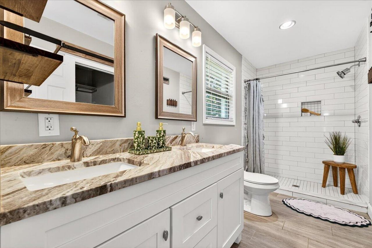 712 Longfellow Road Photo 7