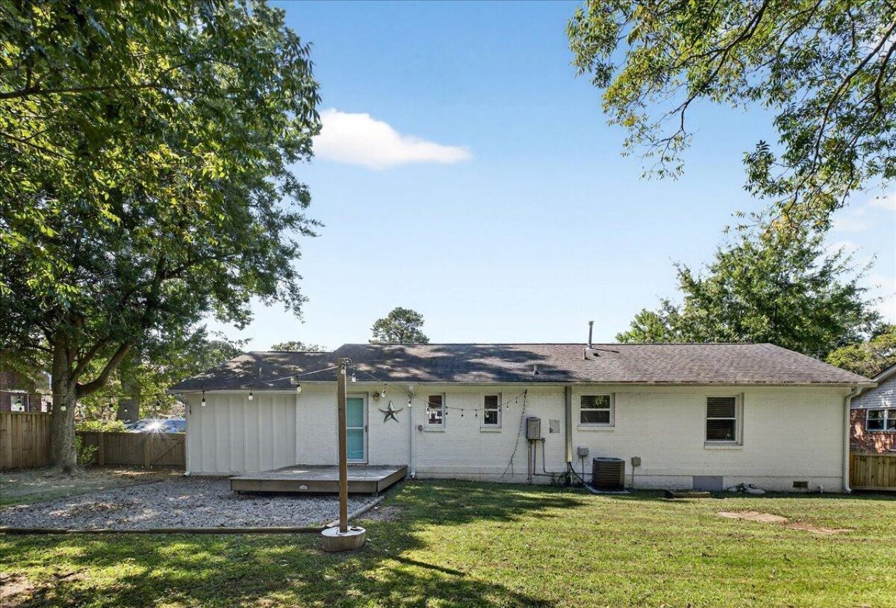 712 Longfellow Road Photo 8