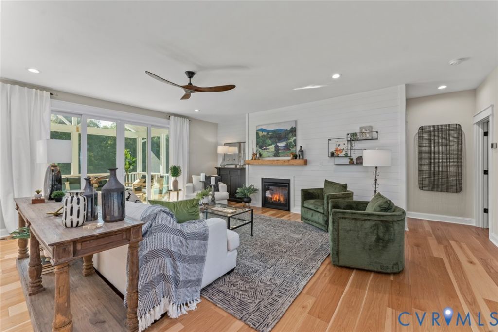 18243 Red Barn Court Moseley, VA 23120