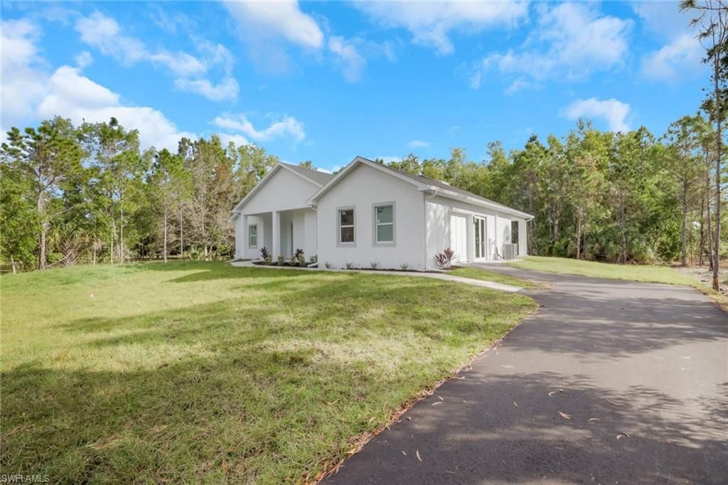 160 Logan Blvd S, Naples, FL 34119 Photo