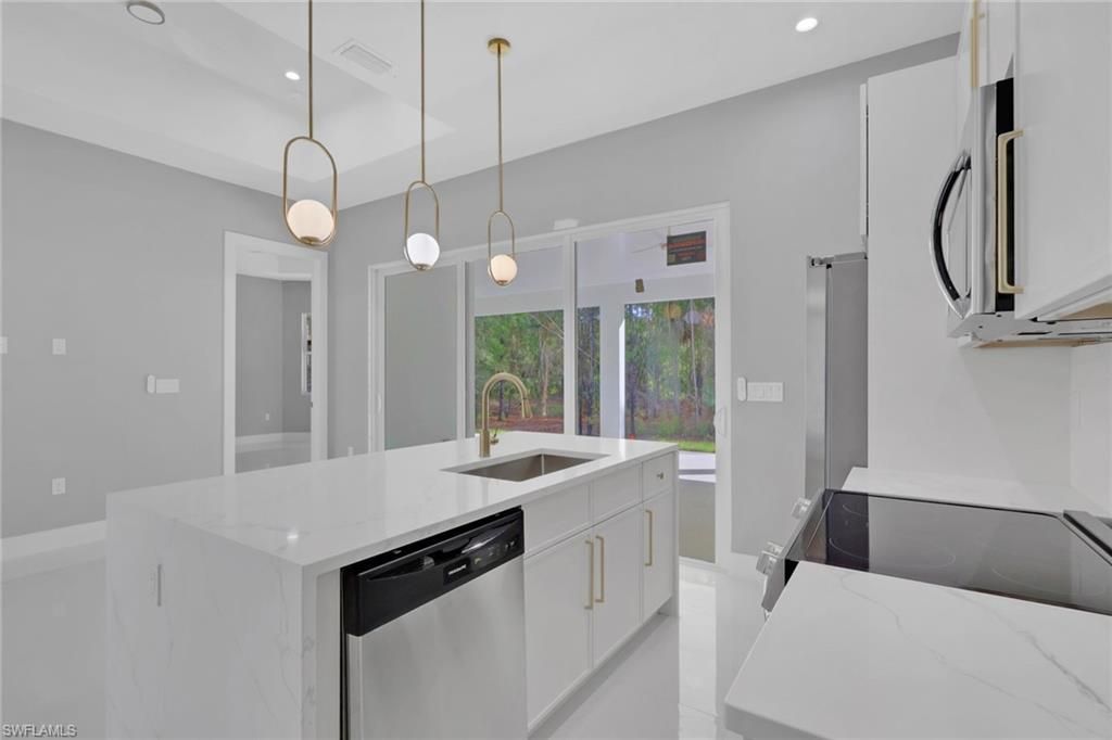 160 Logan Blvd S, Naples, FL 34119 Photo