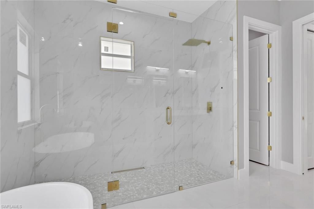 160 Logan Blvd S, Naples, FL 34119 Photo