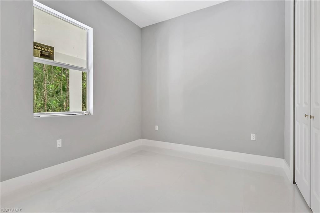 160 Logan Blvd S, Naples, FL 34119 Photo