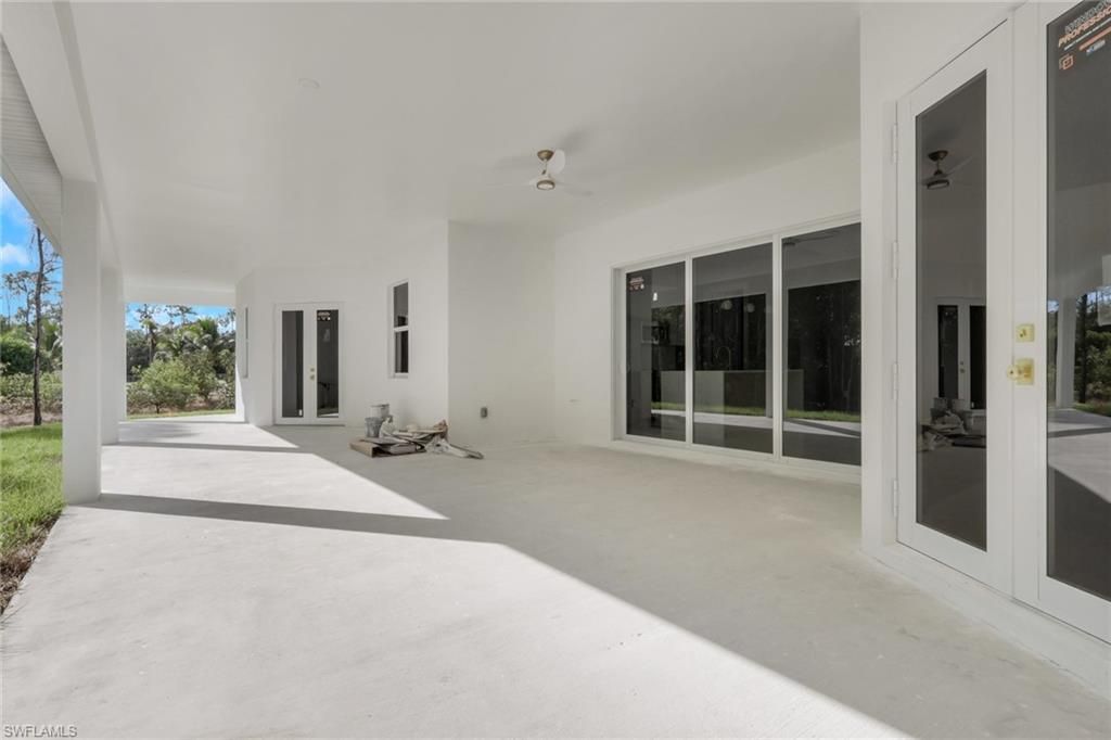 160 Logan Blvd S, Naples, FL 34119 Photo
