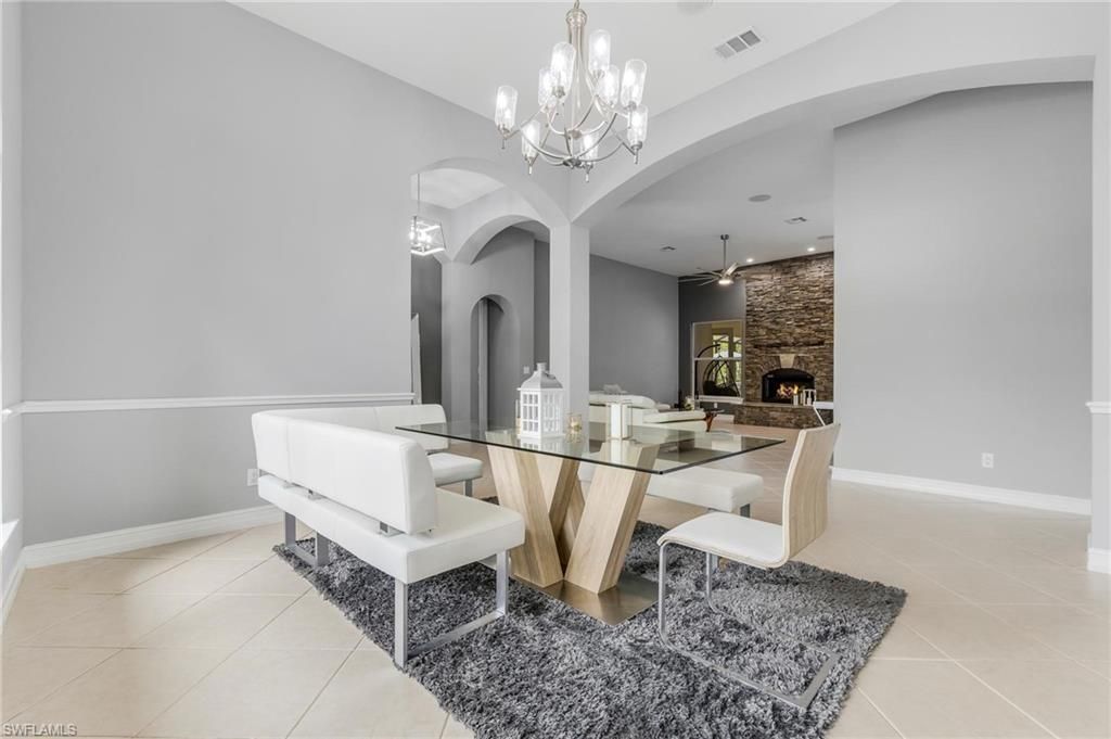 160 Logan Blvd S, Naples, FL 34119 Photo