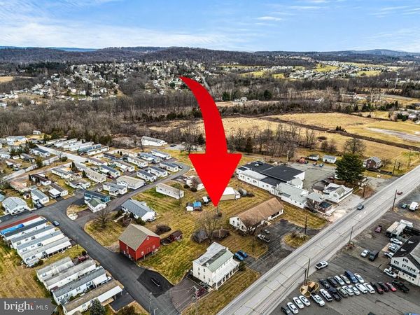 2933 E HIGH STREET, POTTSTOWN, PA 19464