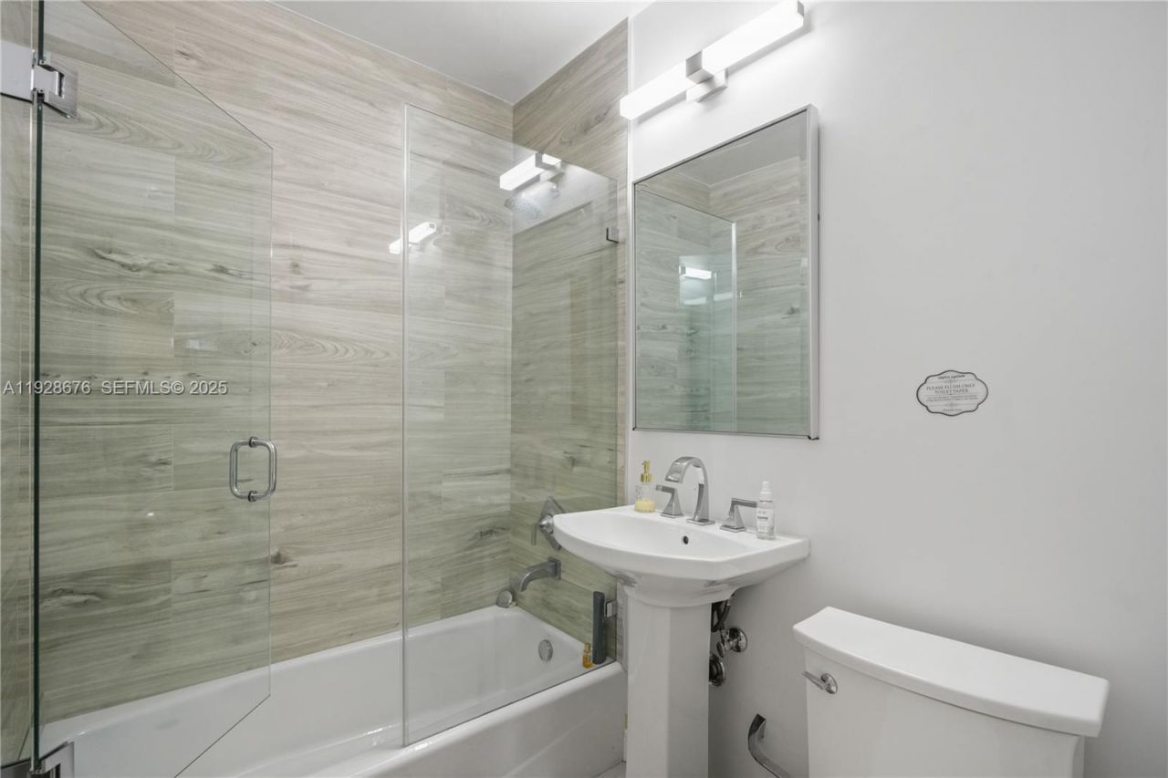 9500 N Miami Ave, Miami Shores, FL 33150 Photo