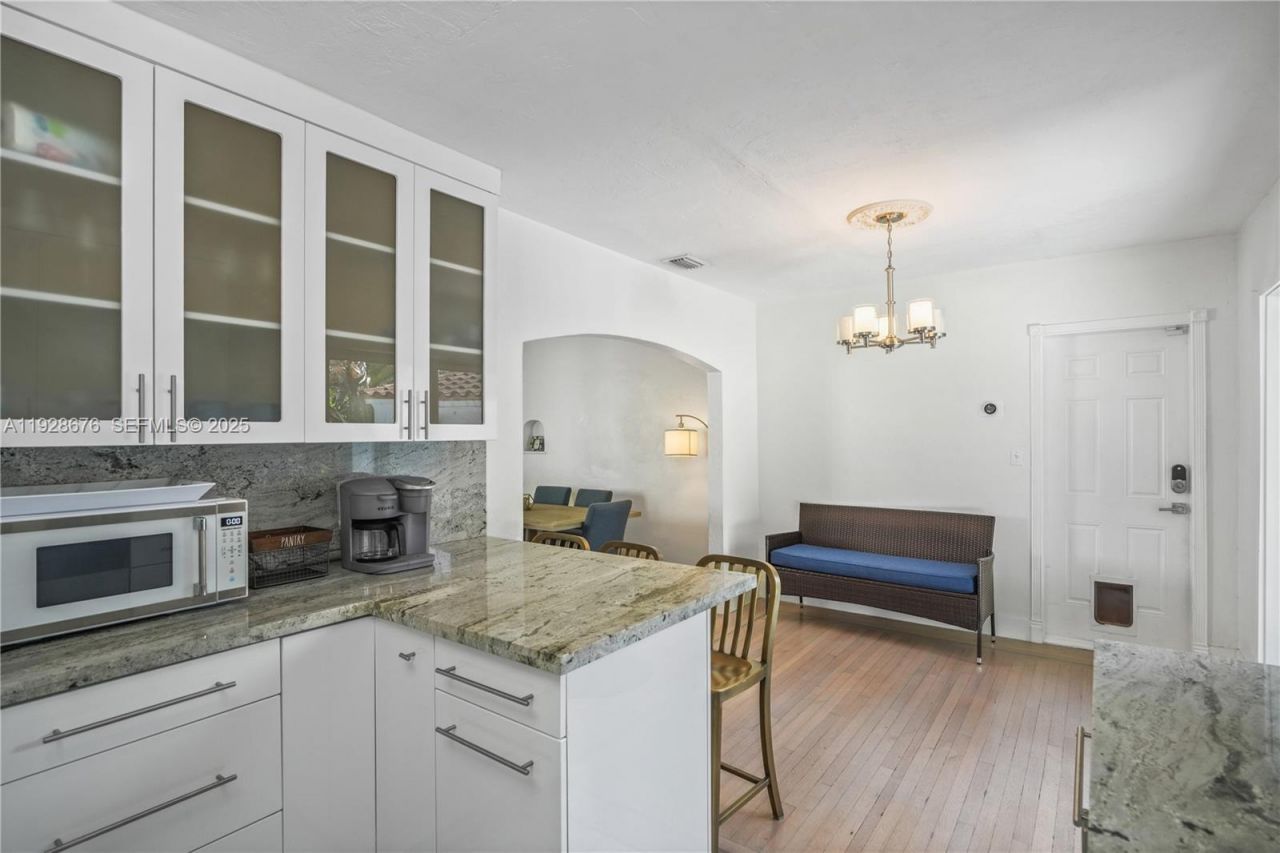 9500 N Miami Ave, Miami Shores, FL 33150 Photo