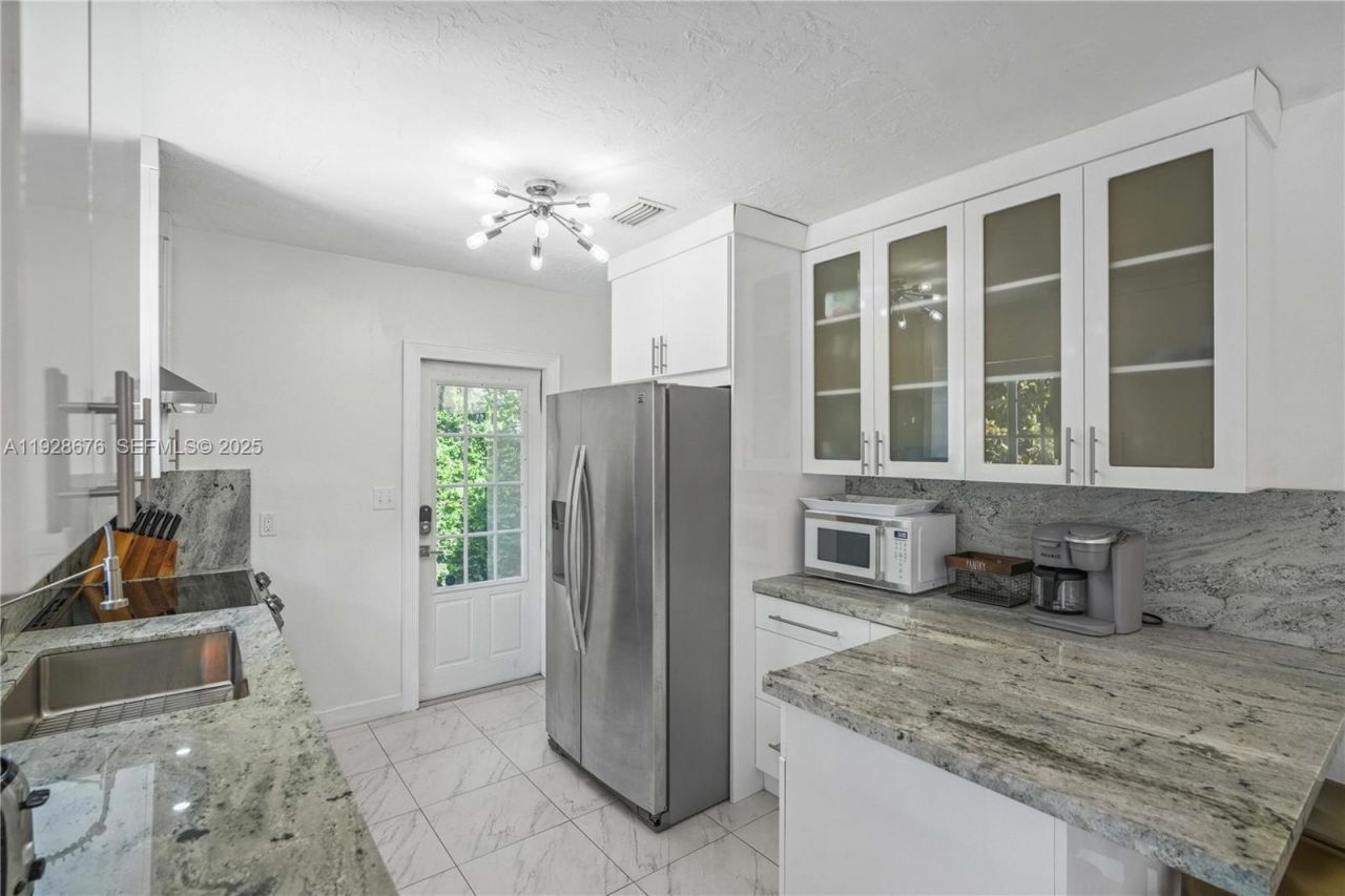 9500 N Miami Ave, Miami Shores, FL 33150 Photo