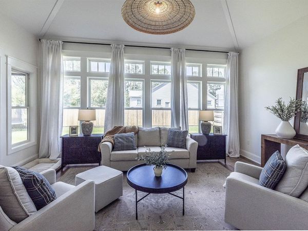 2908 Quiet Oak Place, Schriever, LA 70395