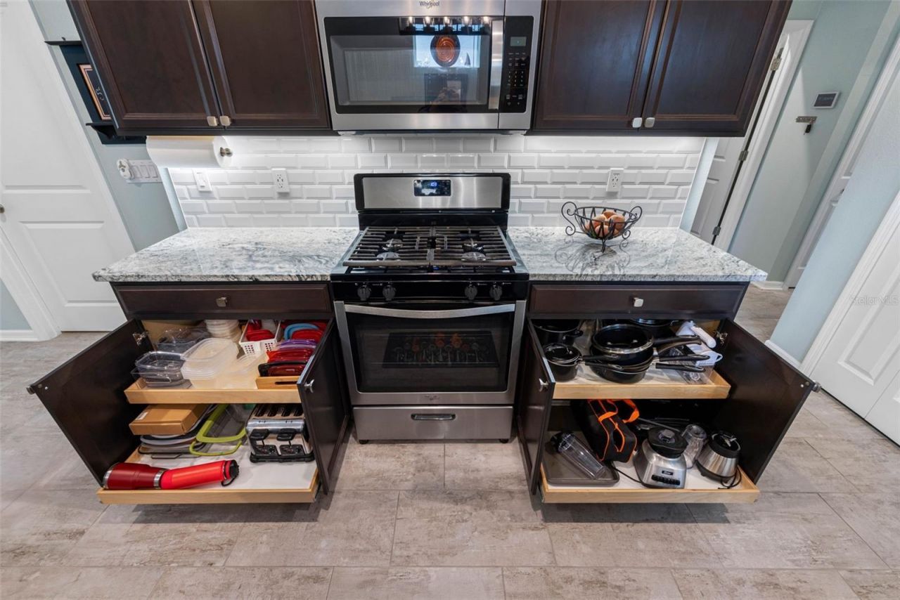 5513 Los Robles Court, Palmetto, FL 34221 Photo