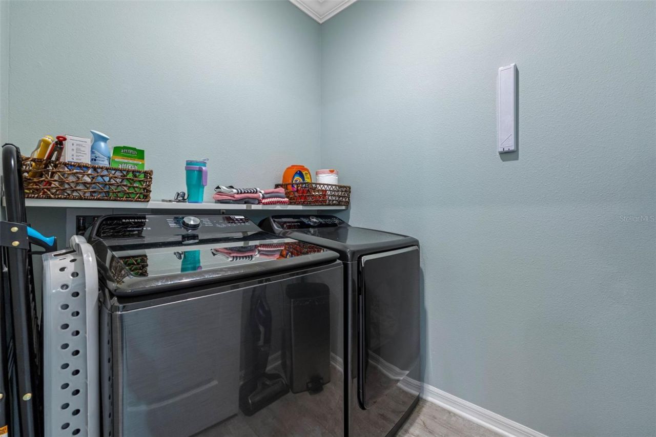 5513 Los Robles Court, Palmetto, FL 34221 Photo