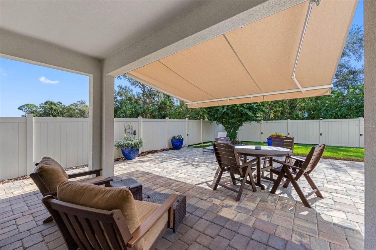 5513 Los Robles Court, Palmetto, FL 34221 Photo