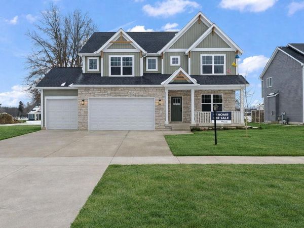 2132 Pradera Trail, Chesterton, IN 46304