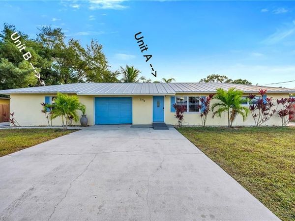 2772 Riverview DR, NAPLES, FL 34112