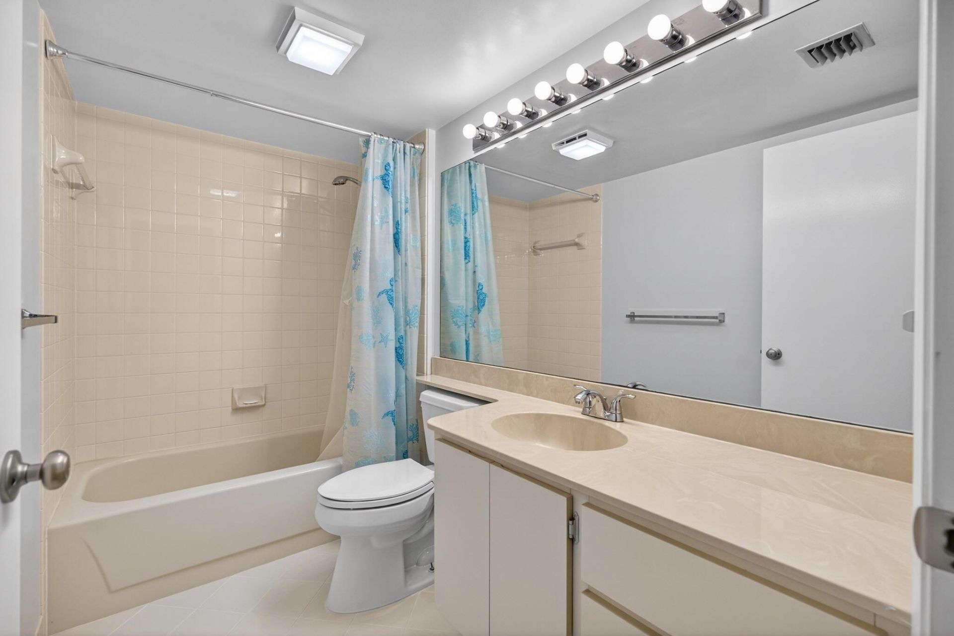 2441 Village Boulevard, Unit 405, West Palm Beach, FL 33409 Photo