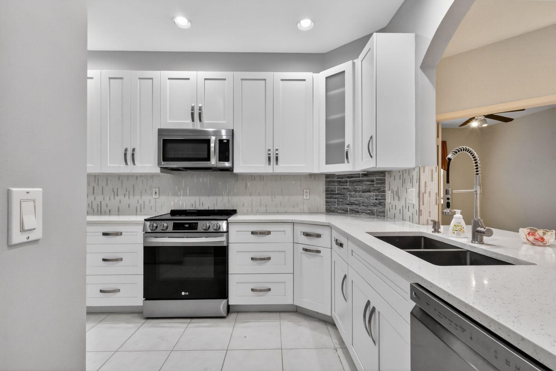 10564 Royal Caribbean Circle, Boynton Beach, FL 33437 Photo