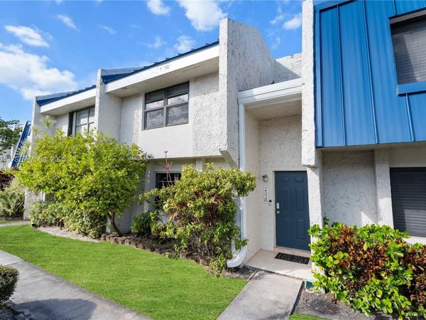 2528 N 38 Ave, Unit D-32, Hollywood, FL 33021
