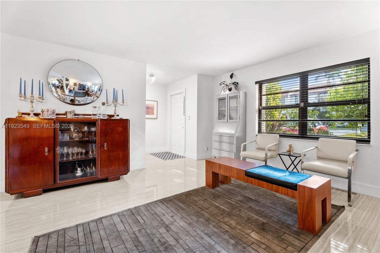 2528 N 38 Ave, Unit D-32, Hollywood, FL 33021 Photo