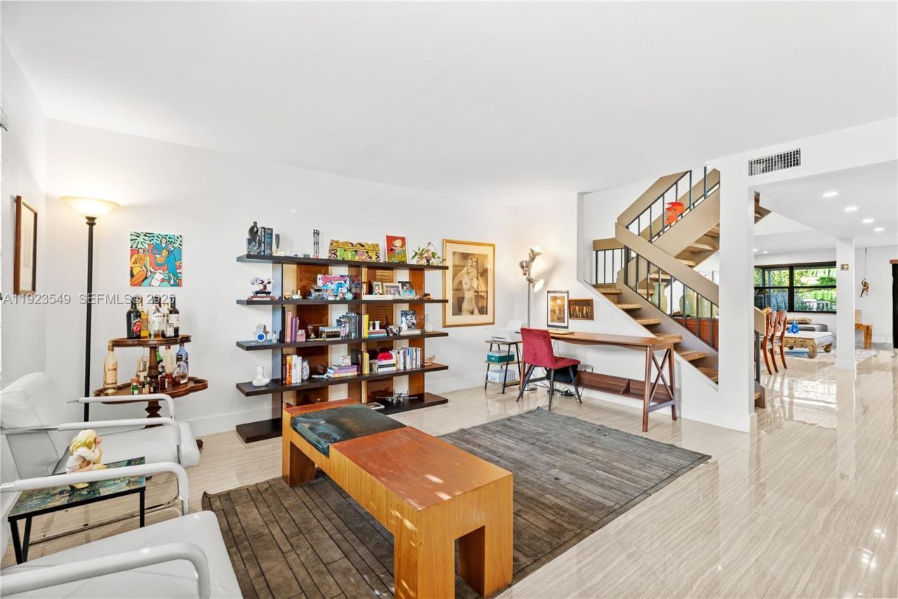 2528 N 38 Ave, Unit D-32, Hollywood, FL 33021 Photo