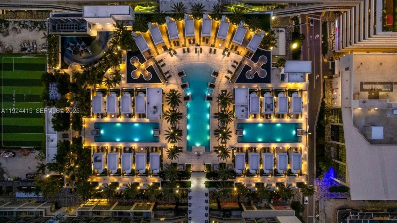 851 NE 1st Ave, Unit Cabana 15, Miami, FL 33132 Photo