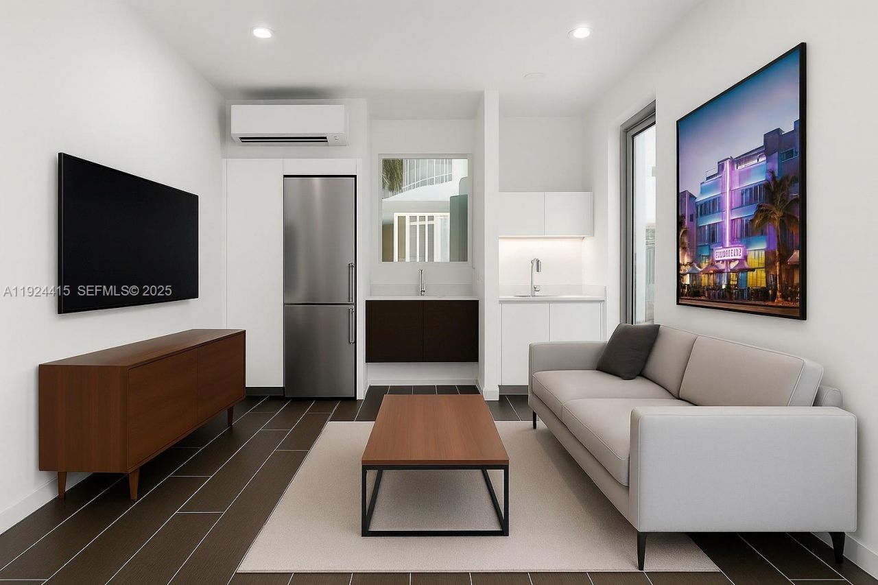 851 NE 1st Ave, Unit Cabana 15, Miami, FL 33132 Photo