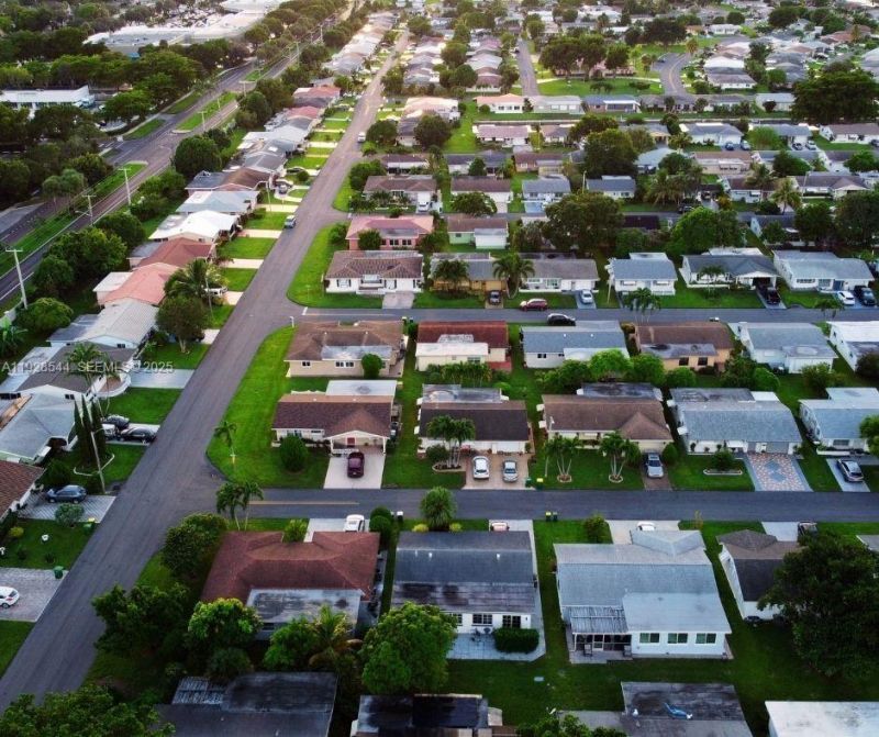 5709 NW 64th Way, Tamarac, FL 33321 Photo