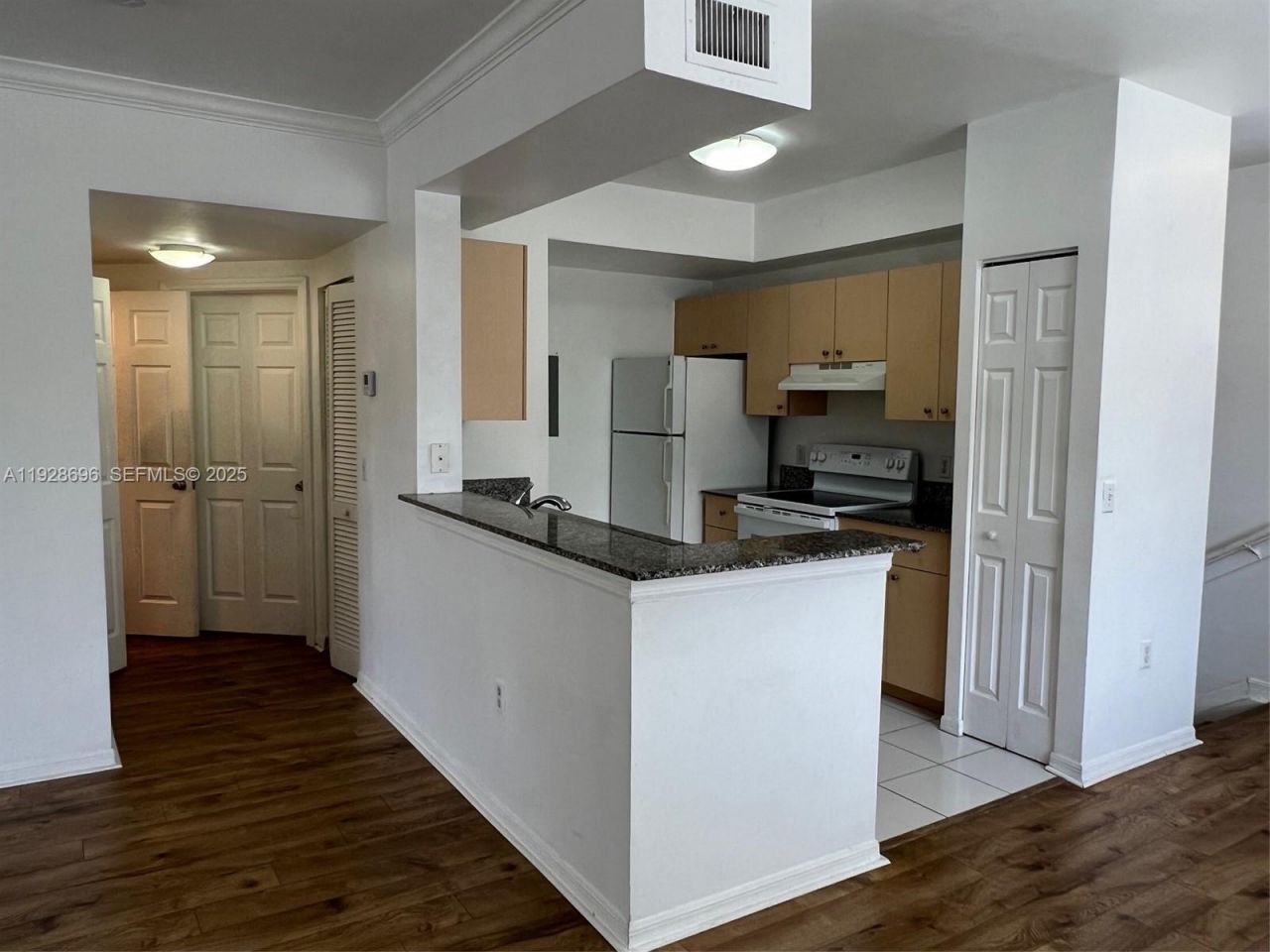 2406 Centergate Dr, Unit 201, Miramar, FL 33025 Photo