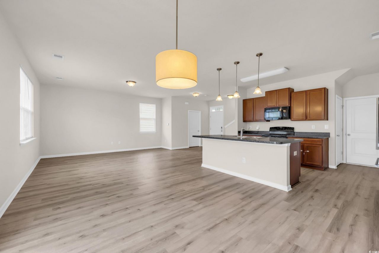 812 Hayes Point Circle Photo 12