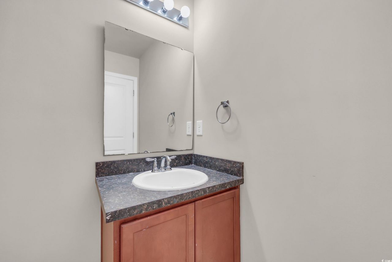 812 Hayes Point Circle Photo 22