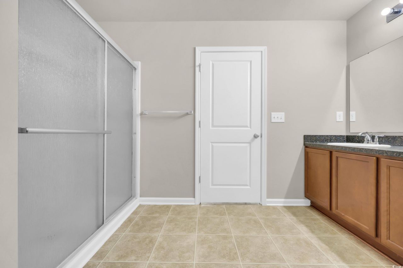 812 Hayes Point Circle Photo 31