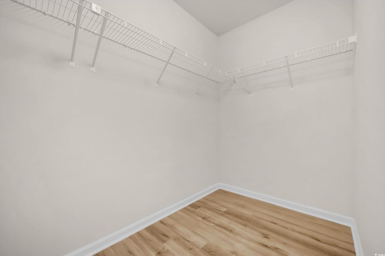 812 Hayes Point Circle Photo 32