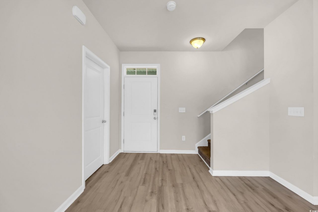 812 Hayes Point Circle Photo 4