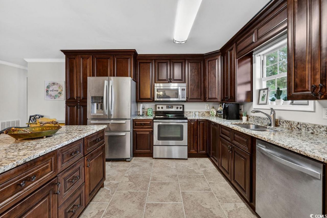 1320 Waterway Dr. Photo 12